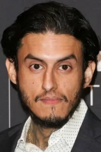 Richard Cabral (born August 28, 1984) is an American actor, occasional producer and writer.   Date d’anniversaire : 28/08/1984