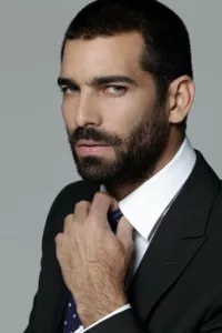 Jorge Rubén Cortada Soto (born 6 October 1984 in Isla de la Juventud, Cuba) is a Cuban actor and model.   Date d’anniversaire : 06/10/1984