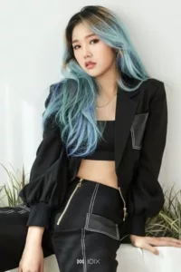 Mimi (미미) is a South Korean rapper and singer-songwriter under WM Entertainment. She is the main rapper of the girl group OH MY GIRL.   Date d’anniversaire : 01/05/1995