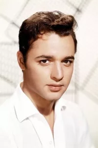 Salvatore Mineo Jr. (January 10, 1939 – February 12, 1976) was an American actor, singer, and director. He is best known for his role as John « Plato » Crawford in the drama film Rebel Without a Cause (1955), which earned him […]