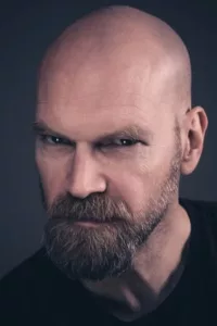 Daryl Karolat (born December 8, 1966) is a Canadian actor and former professional wrestler, better known by the stage name Tyler Mane. He is also known for playing Michael Myers In Halloween and Halloween II and Sabretooth in X-Men. Description […]