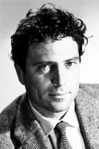Raf Vallone, nom de scène de Raffaele Vallone, est un acteur, metteur en scène, journaliste, footballeur et résistant italien né le 17 février 1916 à Tropea (Calabre) et mort le 31 octobre 2002 à Rome. Raffaele Vallone nait à Tropea, […]