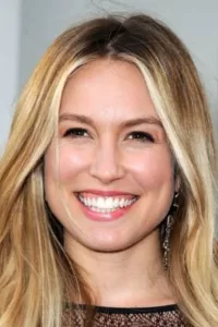 Known primarily for her acting career ‘In Her Name’ is Sarah Carter’s debut as a feature director and filmmaker, which premiered at Tribeca Film Festival 2022. Canadian-born, Sarah trained classically in theater, dance, and fine arts at Ryerson University Toronto. […]
