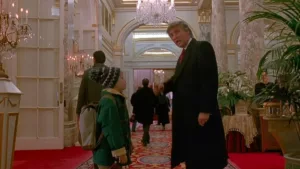 Le réalisateur Chris Columbus révèle des détails insolites sur le tournage des films « Home Alone » Sorti en 1992, « Home Alone 2 : Lost in New York » marquait le grand retour de Macaulay Culkin dans son rôle emblématique de […]