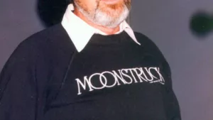 « Il se tenait sur un morceau de terre ferme » : John Patrick Shanley parle du réalisateur de Moonstruck, Norman Jewison | Hommages 22 janvier 2024 Le chef-d’œuvre de Jewison est probablement « Rêveur, » écrit par John Patrick Shanley. […]