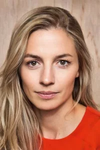 Annika Blendl was born on June 16, 1981 in Munich, Bavaria, Germany as Annika Greta Marthe Blendl. She is an actress and director, known for Zweiohrküken (2009),Maria am Wasser (2006) and Gespenster (2005).   Date d’anniversaire : 16/06/1981