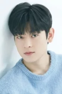 Woo Ji Han is a South Korean actor. He previously went by his real name, Kim Myung Chan, while being managed by Plum A&C.   Date d’anniversaire : 02/06/2000