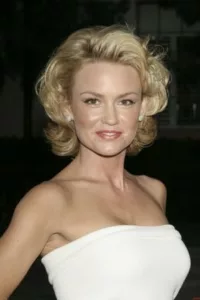 From Wikipedia, the free encyclopedia. Kelly Lee Carlson (born February 17, 1976) is an American actress and model. She is best known for her role as Kimber Henry on Nip/Tuck. In 2001 she was listed on Tear Sheet Magazine’s 50 […]