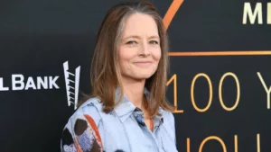 Le 14 janvier, la légendaire actrice Jodie Foster fait son grand retour sur le petit écran dans la quatrième saison de «True Detective», intitulée «Night Country», et diffusée sur HBO. Récemment, Foster a célébré le vieillissement à Hollywood et a […]