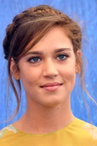 Matilda Anna Ingrid Lutz was born on January 28, 1992 in Milan, Italy, to her parents Elliston Lutz and Maria Licci. She is an Italian model and actress. Lutz has an older brother Martin Perry Lutz and a younger half-brother […]
