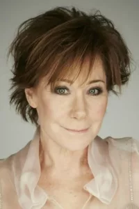 Zoë Wanamaker, CBE (born 13 May 1949) is an American-British actress. She has performed with the Royal Shakespeare Company   Date d’anniversaire : 13/05/1949