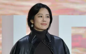 Netflix a dévoilé un teaser de son futur K-drama, « The Bequeathed », avec l’actrice Kim Hyun-Joo, connue pour son rôle dans « Hellbound ». Voici ce que nous savons pour l’instant sur cette série. « The Bequeathed » est inspirée d’une webtoon très appréciée de […]