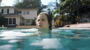 Le cinéaste de Night Swim a réussi à décrypter le scénario après que son ami ait reçu un diagnostic réel (exclusif). Le film met en vedette Wyatt Russell dans le rôle de Ray Waller, un joueur de baseball nouvellement retraité […]