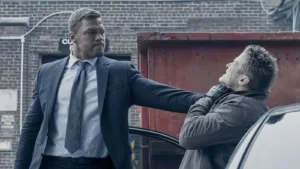 Alan Ritchson, acteur de la série « Reacher », a exprimé son admiration pour les cascades de Tom Cruise dans la franchise « Mission : Impossible », en particulier le saut en parachute. Ritchson a également partagé sa liste personnelle de cascades qu’il aimerait […]