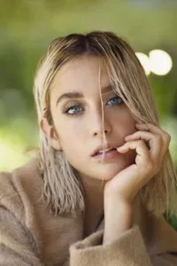 María Pedraza est une actrice espagnole.   Date d’anniversaire : 26/01/1996