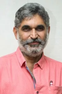 Suresh Chandra Menon is an Indian actor, cinematographer and film director. He is mainly notable for having directed and played the lead role in the Tamil film Pudhiya Mugam along with his wife Revathi.   Date d’anniversaire : //