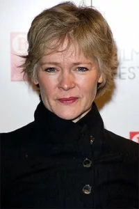 Clare Holman (born 12 January 1964) is an English actress.   Date d’anniversaire : 12/01/1964