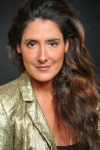 Alicia Coppola (born April 12, 1968) is an American actress and producer.   Date d’anniversaire : 12/04/1968