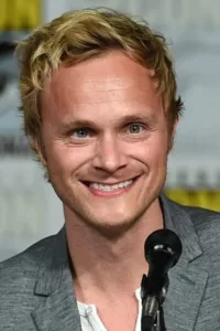 David Anders (born David Anders Holt on March 11, 1981) is an American television and stage actor. He is best known for his roles as Julian Sark on Alias, and as Adam Monroe on Heroes. Although Anders is American, both […]
