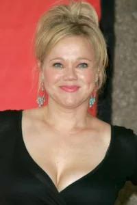 Caroline Gilchrist Rhea (born April 13, 1964) is a Canadian actress, TV personality, host, and stand-up comedienne. She is also known for her role as Hilda Spellman on Sabrina, the Teenage Witch, and for replacing Rosie O’Donnell as the hostess […]
