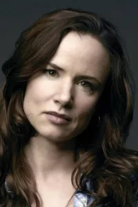 Juliette Lake Lewis (born June 21, 1973) is an American actress and singer. She is known for her portrayals of offbeat characters, often in films with dark themes. Lewis became an « it girl » of American cinema in the early 1990s, […]