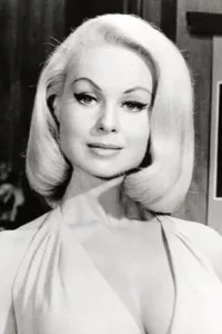 Joi Lansing (born Joy Rae Brown, April 6, 1929[3] – August 7, 1972) was an American model, film and television actress, and nightclub singer. She was noted for her pin-up photos and roles in B-movies, as well as a prominent […]