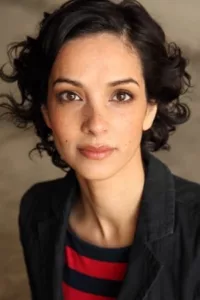 Sonita Henry was born in Dover, Kent, England, UK. She is an actress, known for The Chelsea Detective (2022), Krypton (2018) and Luther (2010).   Date d’anniversaire : 23/01/1977