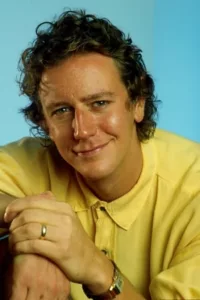 Edward Ernest « Judge » Reinhold, Jr. (born May 21, 1957) is an American actor, perhaps best known for co-starring in movies such as Beverly Hills Cop, Ruthless People, Fast Times at Ridgemont High, and The Santa Clause trilogy. Description above from […]