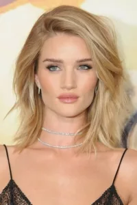 Rosie Alice Huntington-Whiteley was born 18 April 1987 in Plymouth, Devon, England (Freedom Fields Hospital), and grew up on her parents’ country farm. She attended Tavistock College and has been modeling since 2003 for a variety of clothiers: Abercrombie & […]