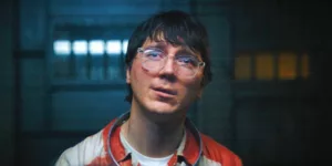 Paul Dano pourrait remporter un Oscar pour son rôle le plus étrange à ce jour dans le film Spaceman. Ce rôle pourrait potentiellement entrer dans l’histoire des Oscars car aucun doubleur n’a jamais été nominé pour un Oscar. Si Dano […]