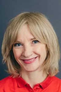 ​From Wikipedia, the free encyclopedia Barbara Jane Horrocks (born 18 January 1964) is an English stage, screen and television actress, voice artist, musician, and singer. She is best known for her role as « Bubble » in the TV series Absolutely Fabulous […]