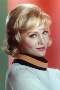Susan Oliver (born Charlotte Gercke, February 13, 1932 – May 10, 1990) was an American actress, television director, and aviator.   Date d’anniversaire : 13/02/1932