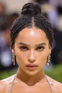 Zoë Isabella Kravitz (born December 1, 1988) is an American actress, singer, and model. The daughter of actor-musician Lenny Kravitz and actress Lisa Bonet, she made her acting debut in the romantic comedy film No Reservations (2007), and had her […]