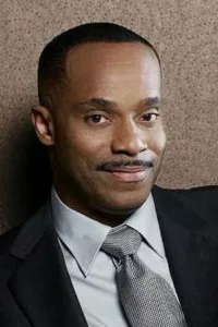 From Wikipedia, the free encyclopedia Roscoe « Rocky » Carroll (born July 8, 1963) is an American actor. He is known for his roles as Joey Emerson on the FOX comedy-drama Roc, as Dr. Keith Wilkes on the medical drama Chicago Hope, […]