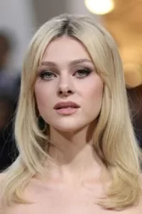 Nicola Peltz (born January 9, 1995) is an American film and television actress, best known for playing Katara in M. Night Shyamalan’s feature film « The Last Airbender », as well as Bradley Martin in the television series « Bates Motel ».   Date […]