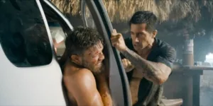 Jake Gyllenhaal explique comment les combats du remake de Road House avec Conor McGregor sont devenus trop réels. Diffusé sur Prime Video, le film suit un ancien combattant de l’UFC qui devient videur dans un relais routier des Florida Keys […]