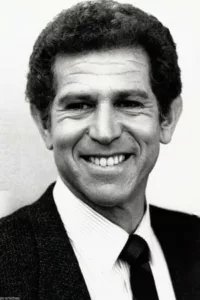 From Wikipedia, the free encyclopedia. David Anthony « Tony » Roberts (born October 22, 1939) is an American actor. He is best known for his roles in several Woody Allen movies, usually cast as Allen’s best friend. Description above from the Wikipedia […]