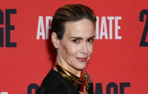 On a appris récemment que l’actrice Sarah Paulson a annoncé la fin de la série Netflix Ratched. Cette série, qui servait de préquelle au célèbre film Vol au-dessus d’un nid de coucou, se voit donc annulée après seulement une saison. […]