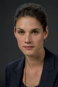 Melissa « Missy » Peregrym (born June 16, 1982, height 5′ 6½ » (1,69 m)) is a Canadian actress and former fashion model. She made her feature film debut in the 2006 gymnastics comedy drama Stick It. She played a recurring role as […]