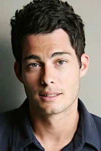 Brian Hallisay (born October 31, 1978) is an American actor best known for his role on Privileged.   Date d’anniversaire : 31/10/1978