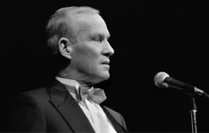 Tom Smothers, célèbre pour avoir formé la moitié du duo comique Smothers Brothers, est décédé le mardi 26 décembre dans son domicile en Californie. L’humoriste de 86 ans était en lutte avec un cancer depuis plusieurs années. Les Smothers Brothers, […]