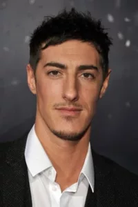 Eric Balfour (born April 24th, 1977) is an American singer and actor.   Date d’anniversaire : 24/04/1977