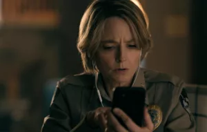 En cours de diffusion, la quatrième saison de True Detective de HBO, intitulée Night Country, a entamé sa diffusion avec un troisième épisode révélé le 28 janvier. Dans son rôle de chef de la police Liz Danvers, Foster dirige une […]