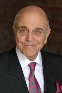 Gino Conforti (born January 30, 1932) is an American film, television and theatre actor. He is perhaps best known for his recurring role as kitchen helper/chef Felipe Gomez in the American television sitcom Three’s Company.   Date d’anniversaire : 30/01/1932