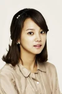 Yoon Seung-ah (Korean: 윤승아   Date d’anniversaire : 29/09/1983