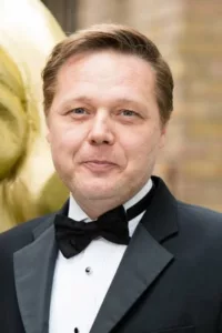 Shaun Dooley is an English actor, narrator and voice-over artist.   Date d’anniversaire : 29/03/1974