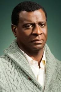 Afemo Omilami is an American actor.   Date d’anniversaire : 13/12/1950