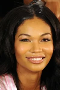 Chanel Robinson (formerly Shepard) (born December 1, 1990) is an American model who has worked as a Victoria’s Secret Angel. Vogue Paris declared her as one of the top 30 models of the 2000s.   Date d’anniversaire : 01/12/1990