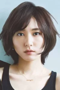 Yui Aragaki is a Japanese idol, model, actress, singer, seiyū and occasional radio show host. She is most well-known for her role in the 2007 movie « Koizora » (also known as « Sky of Love ») which was a box office hit. Yui […]
