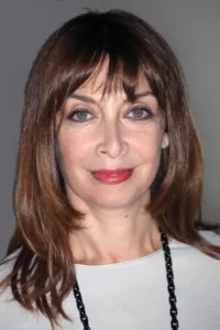 Illeana Hesselberg, most commonly known as Illeana Douglas, (born July 25, 1961) is an American actress, director, screenwriter, and producer. Douglas has had a long-ranging diverse career as a character actor with a specialty in comedy. She is a granddaughter […]